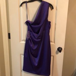One shoulder dress